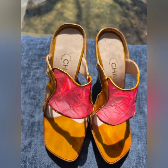CHANEL Patent Leather Heels Vintage Women's Sandals Gold and Pink Size 36 1/2 - Picture 10 of 16